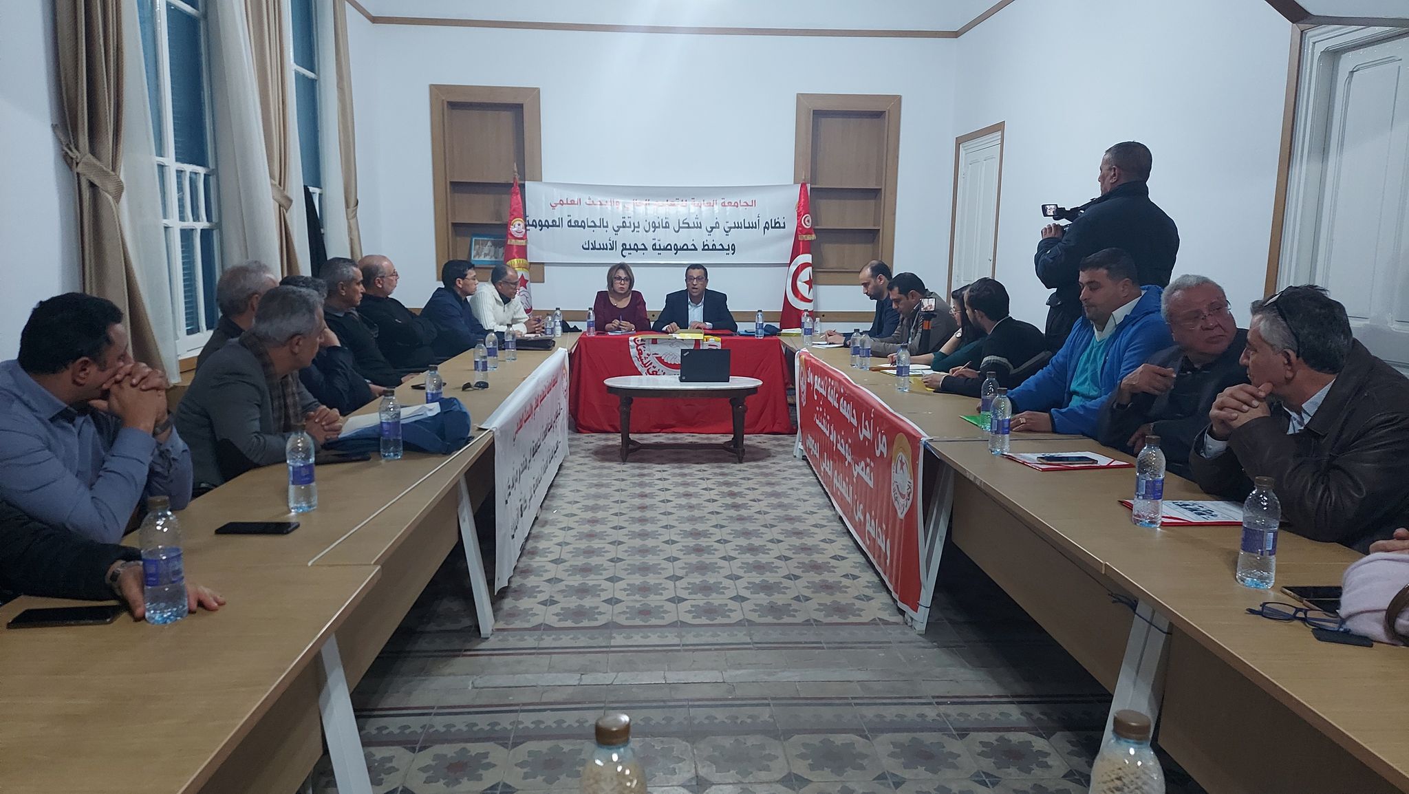 انتقدت الحكومة ودعت الى تحرك احتجاجي ..  الجامعة العامة للتعليم العالي تصعّد وتحذّر